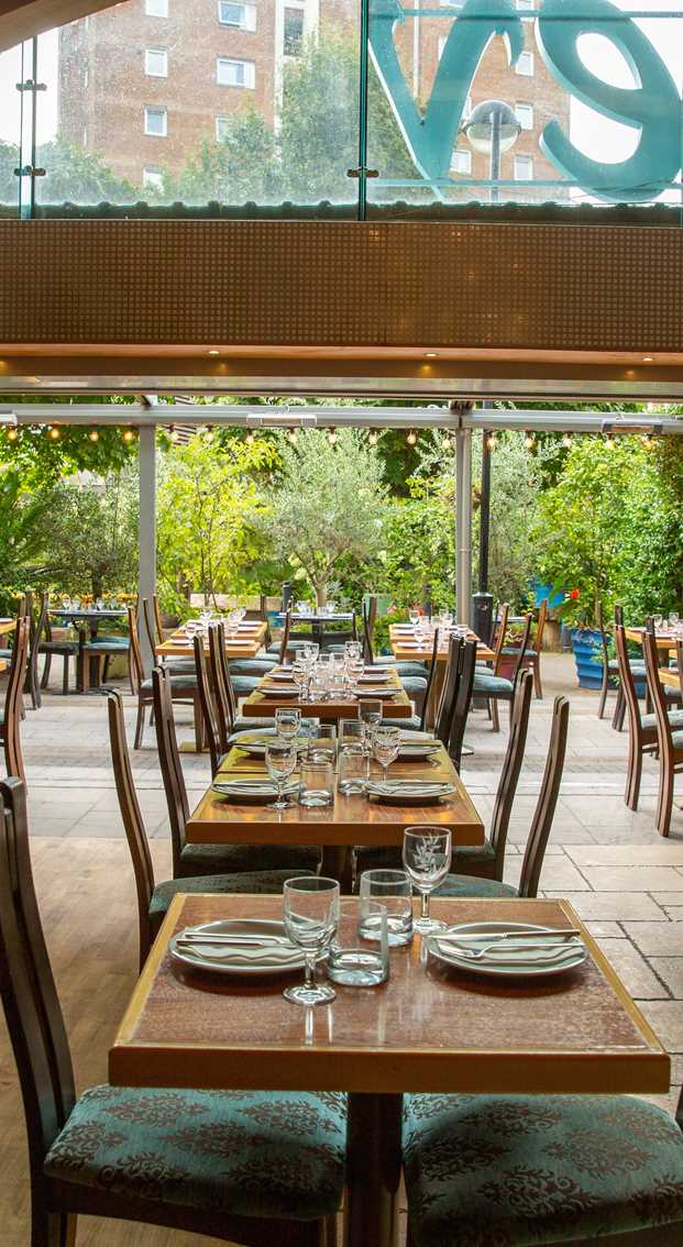 Ev Restaurant Interior 1